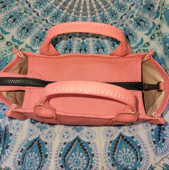 Marc Jacobs The Tote Bag - Picture 8 of 8